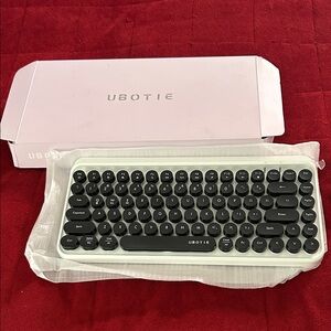 Ubotie Black and White Bluetooth  Keyboard